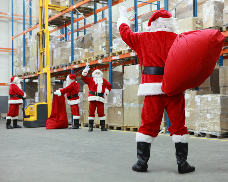 peak-season-shipping-santa